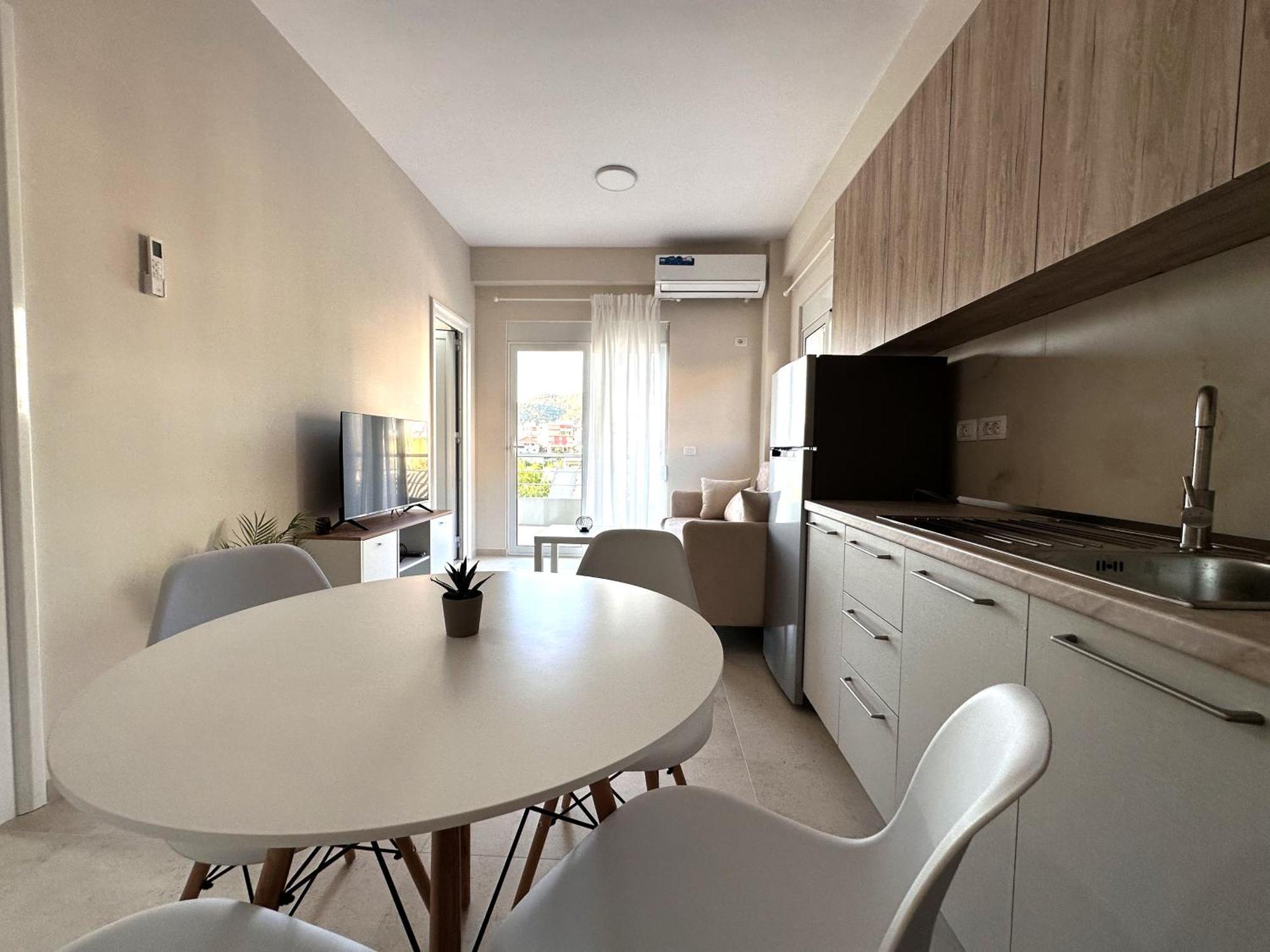 Flutura Apartments Vlorë Esterno foto