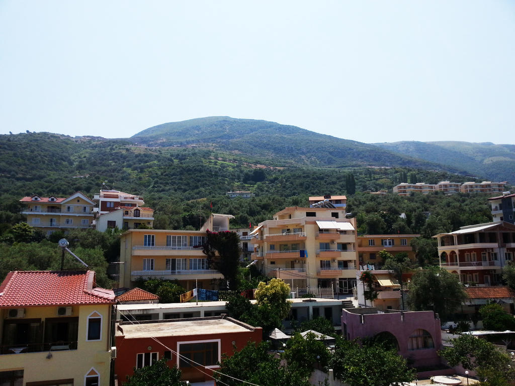Flutura Apartments Vlorë Esterno foto